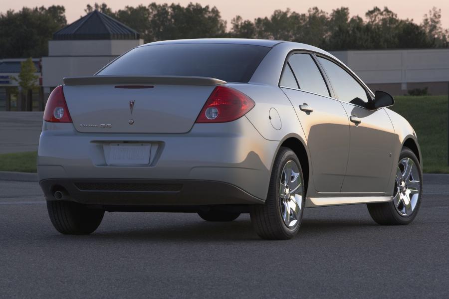  Pontiac G6 Sedan 2009 года  (фото 3 из 5)